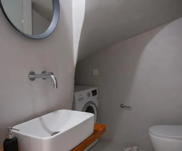 Orestis Downtown Rétino